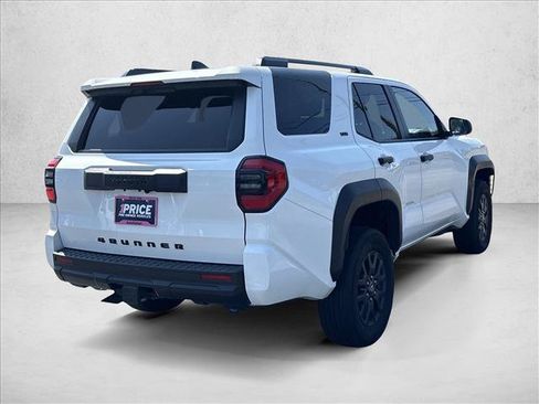 Certified 2025 Toyota 4Runner SR5 AWD/4WD image 5