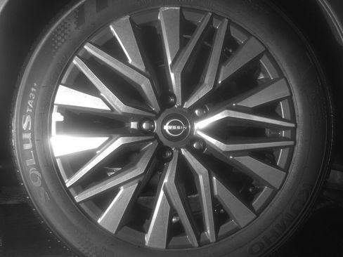 Used 2025 Nissan Altima 2.5 SV image 15