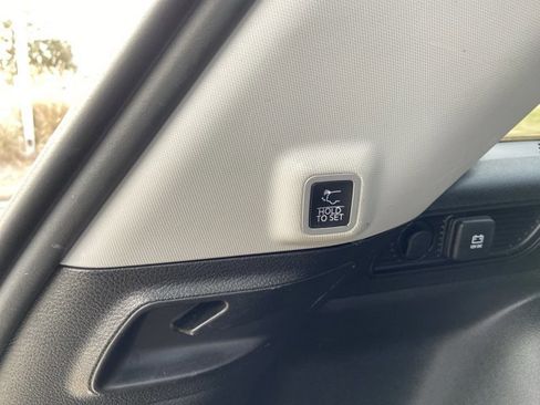 Used 2023 Jeep Grand Cherokee Limited image 54