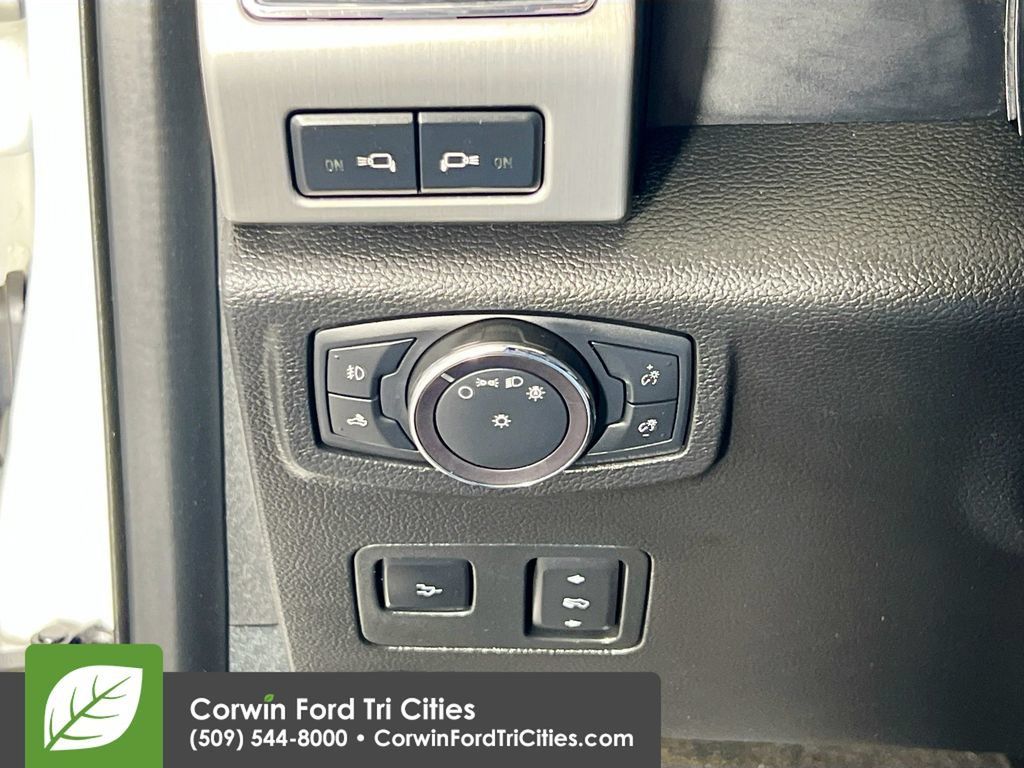 Used 2020 Ford F350 Platinum w/ Tremor Off-Road Package AWD/4WD image 18