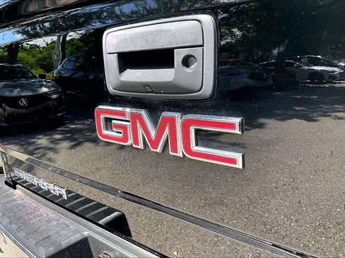 Used 2014 GMC Sierra 1500 SLT w/ Driver Alert Package AWD/4WD image 31