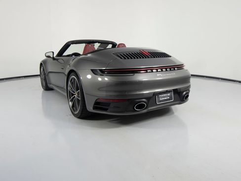 Certified 2022 Porsche 911 Cabriolet image 8