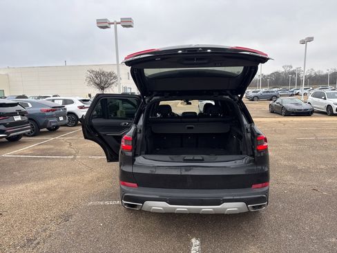 Used 2023 BMW X5 xDrive40i w/ Premium Package image 9