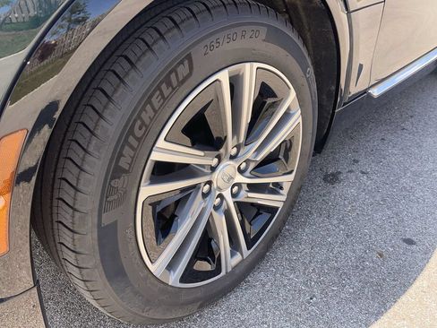 Certified 2024 Cadillac Lyriq Luxury AWD/4WD image 11