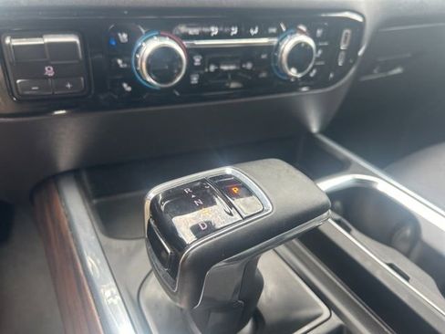 Used 2024 GMC Sierra 1500 SLT w/ SLT Premium Plus Package AWD/4WD image 20