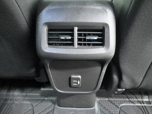 Used 2024 Chevrolet Equinox LS w/ LS Convenience Package FWD image 29