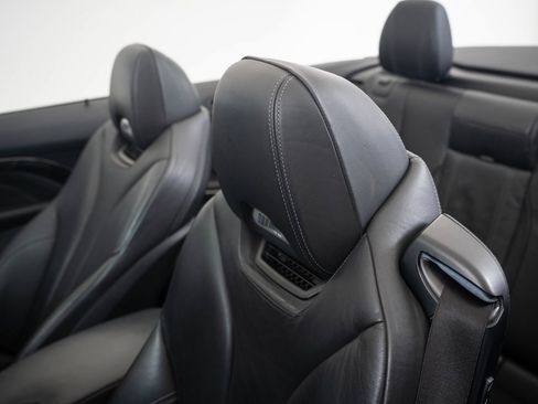 Used 2015 BMW M4 Convertible image 23