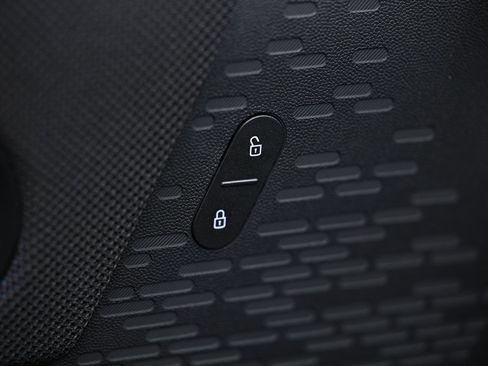 New 2026 MINI Cooper 2-Door Hardtop image 17