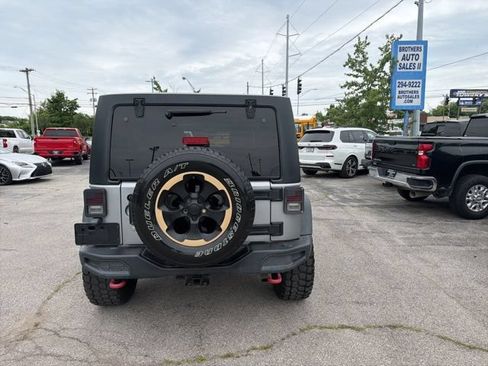 Used 2017 Jeep Wrangler Unlimited Rubicon AWD/4WD image 4