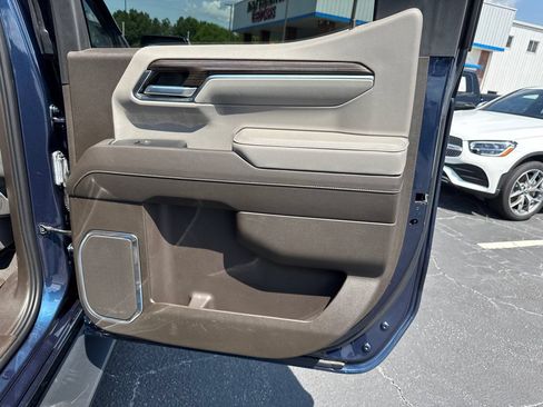 Used 2022 Chevrolet Silverado 1500 LT RWD image 17