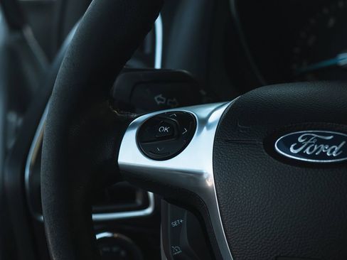 Used 2014 Ford Focus Titanium image 26