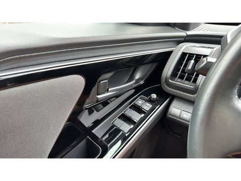 Used 2023 Subaru Solterra AWD image 31