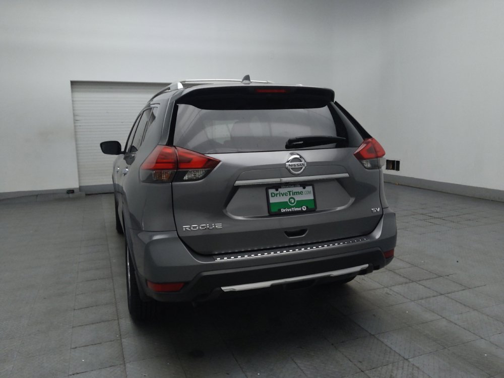 Used 2017 Nissan Rogue SV FWD image 6