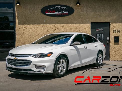 Used 2018 Chevrolet Malibu LS FWD image 1