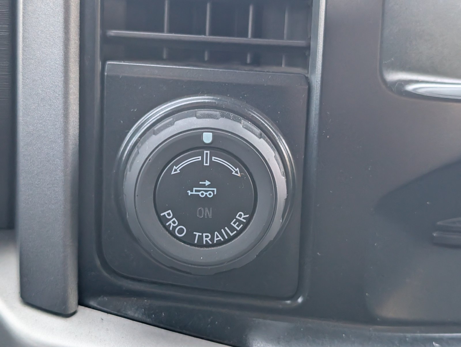 Used 2022 Ford F150 XLT w/ Equipment Group 301A Mid AWD/4WD image 33