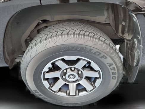 Certified 2023 Toyota 4Runner TRD Off-Road image 31