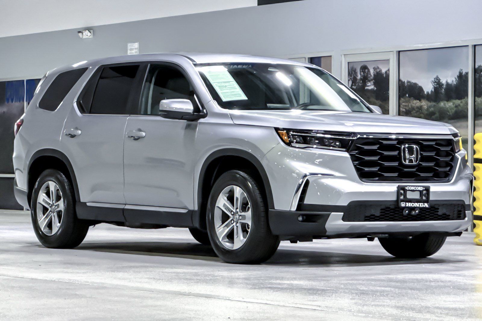 Used 2025 Honda Pilot EX-L image 7