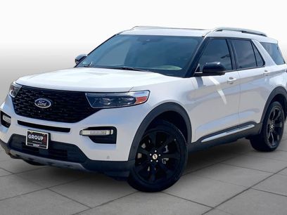 Used 2020 Ford Explorer Platinum w/ Premium Technology Package