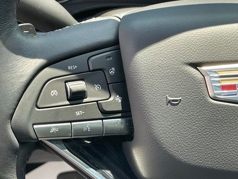 Certified 2024 Cadillac XT6 Premium Luxury w/ LPO, Floor Liner Package AWD/4WD image 34