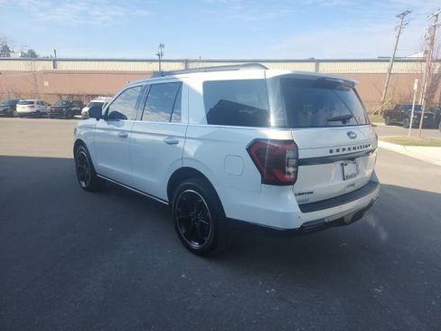 Used 2023 Ford Expedition Limited image 7