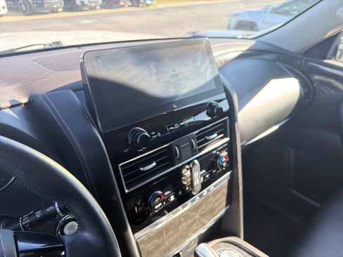 Used 2023 Nissan Armada Platinum w/ Captain's Chairs Package image 32