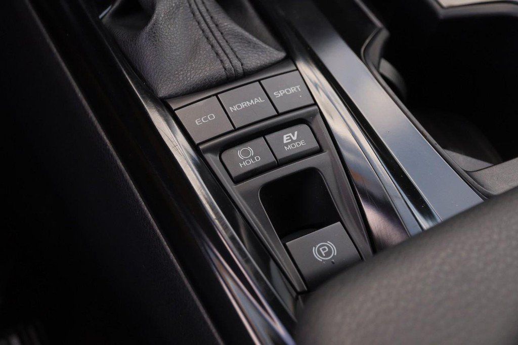 Used 2025 Toyota Camry SE w/ Convenience Package AWD/4WD image 21