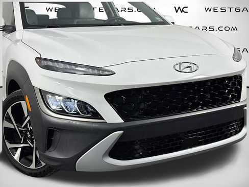Used 2022 Hyundai Kona Limited image 50