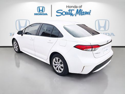 Used 2020 Toyota Corolla LE FWD image 5