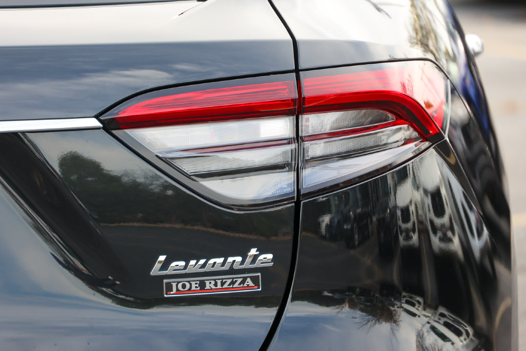 Used 2023 Maserati Levante GT AWD/4WD image 25