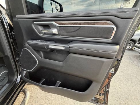 Used 2020 RAM 1500 Laramie AWD/4WD image 17