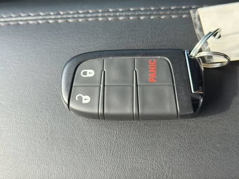 Used 2025 Jeep Compass Sport AWD/4WD image 30