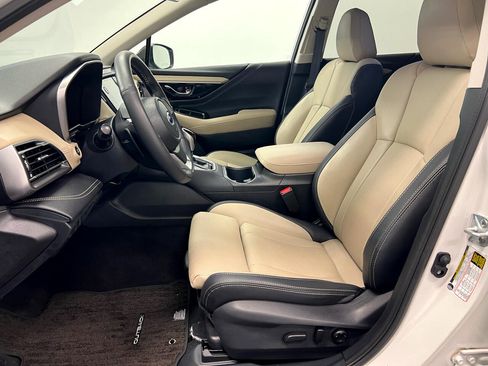 Used 2025 Subaru Outback Limited w/ Popular Package #2 image 4