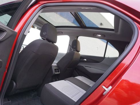 Used 2024 Chevrolet Equinox LT FWD image 26