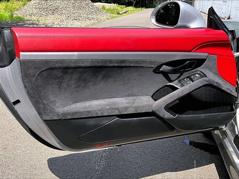 Certified 2016 Porsche Boxster Spyder RWD image 24