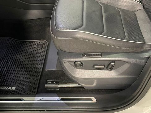 Used 2022 Volkswagen Tiguan SEL R-Line image 22