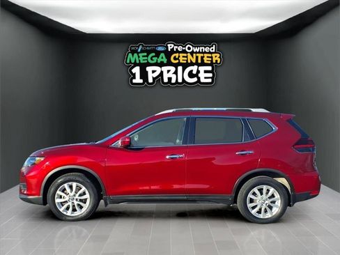Used 2019 Nissan Rogue SV image 7