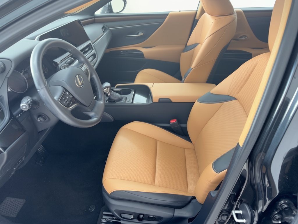 Used 2025 Lexus ES 350 w/ Premium Package FWD image 5