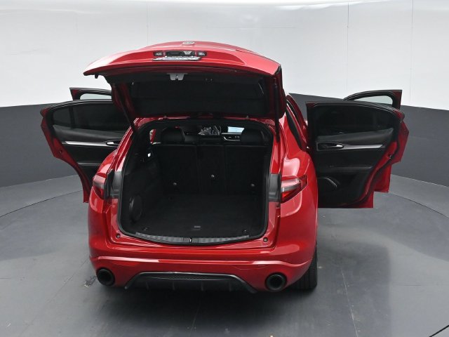 Used 2023 Alfa Romeo Stelvio Veloce AWD/4WD image 58
