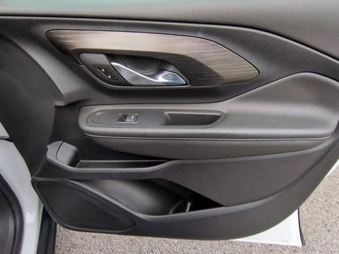 Used 2022 GMC Terrain SLE w/ Driver Convenience Package image 40