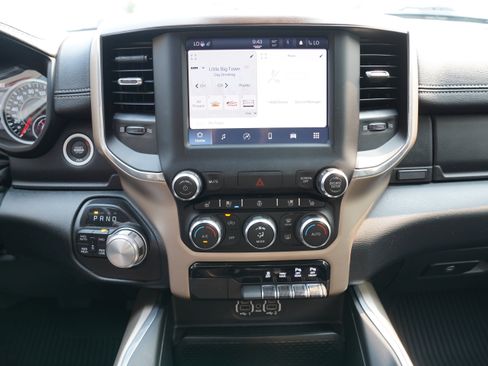 Used 2022 RAM 1500 Laramie AWD/4WD image 22