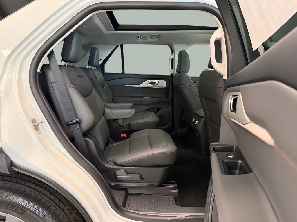 New 2026 Ford Explorer Active w/ Active Comfort Package AWD/4WD image 31