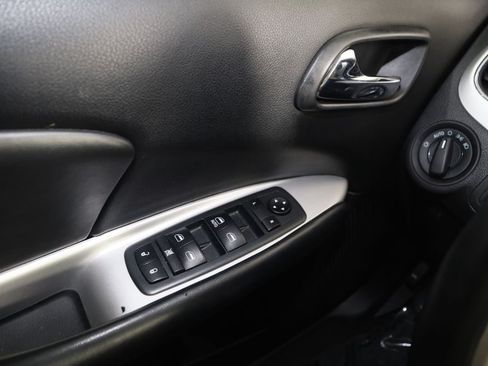 Used 2018 Dodge Journey SE w/ Popular Equipment Group FWD image 27