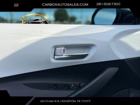 Used 2026 Toyota Corolla SE FWD image 18