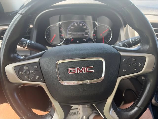 Used 2021 GMC Acadia Denali w/ Denali Technology Package FWD image 21