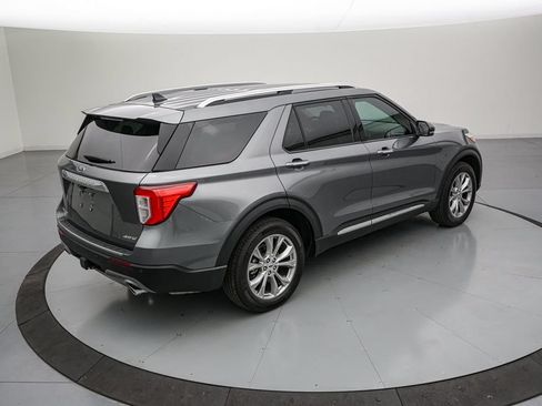 Certified 2024 Ford Explorer Limited w/ Equipment Group 301A AWD/4WD image 4