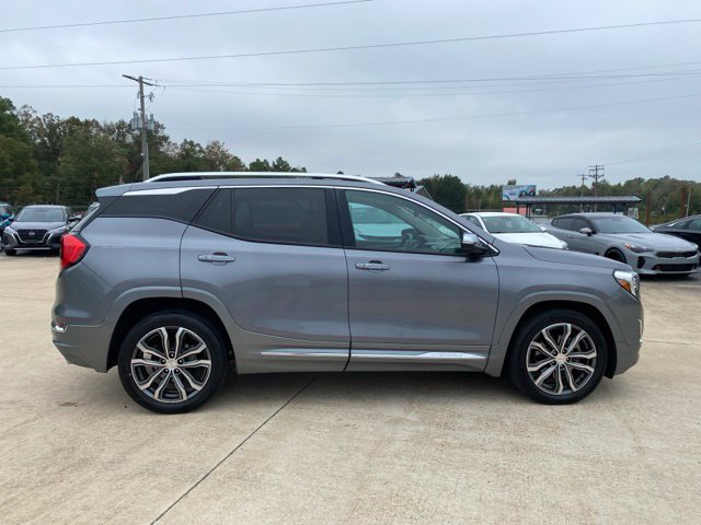 Used 2018 GMC Terrain Denali w/ Advanced Safety Package FWD image 8