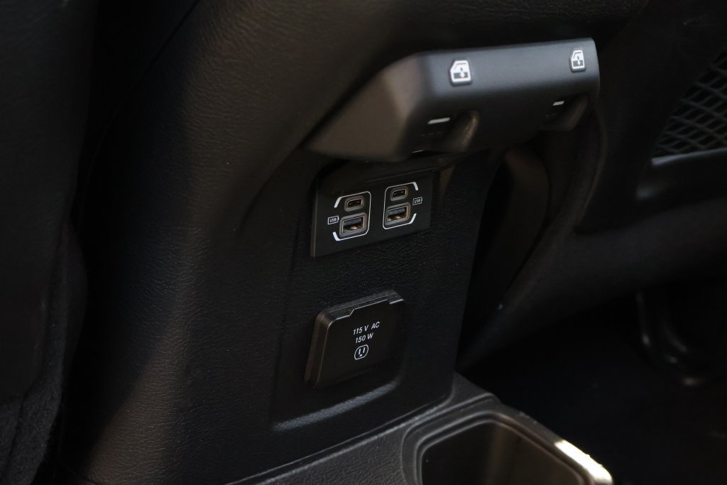 Used 2025 Jeep Wrangler Unlimited Rubicon AWD/4WD image 42