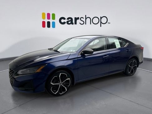Used 2023 Nissan Altima 2.5 SR image 1