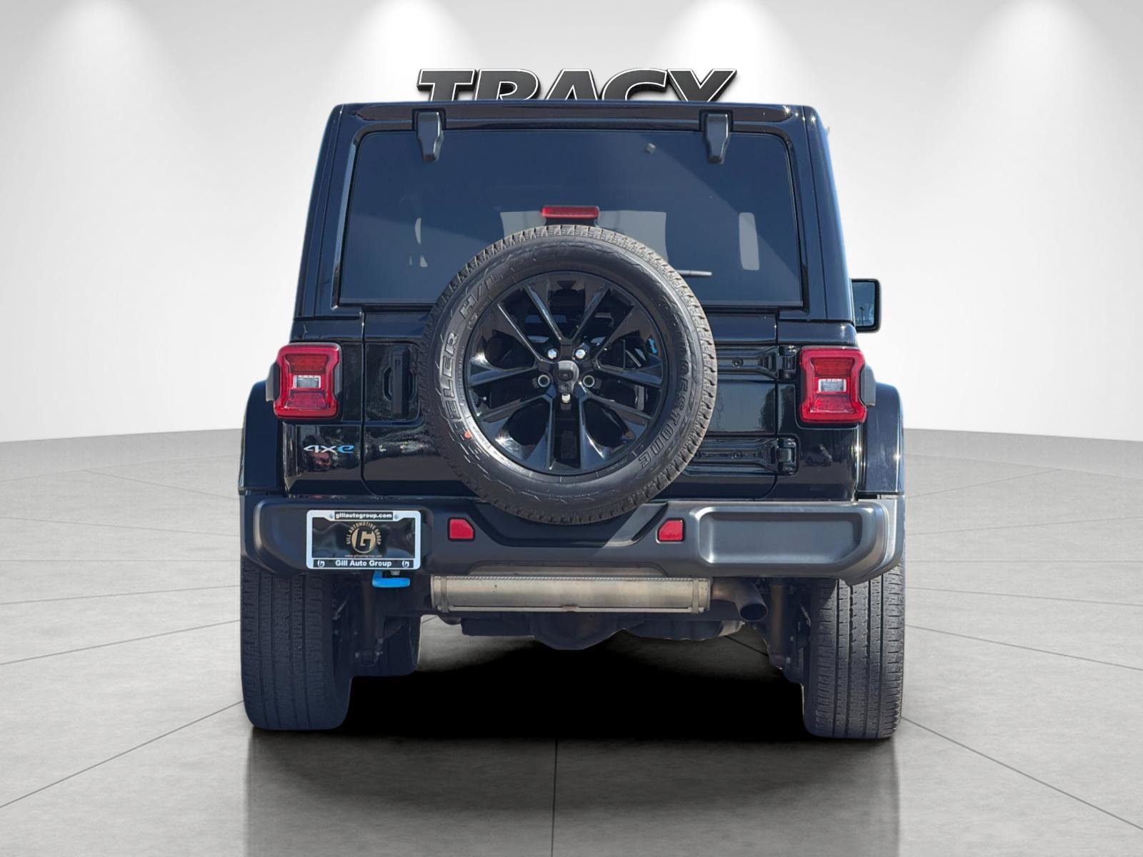 Used 2022 Jeep Wrangler Unlimited Sahara AWD/4WD image 5