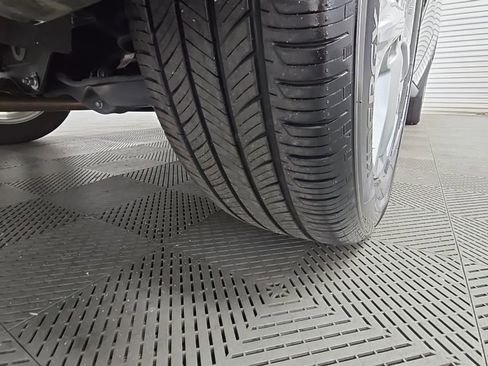 Used 2024 Honda HR-V LX image 45